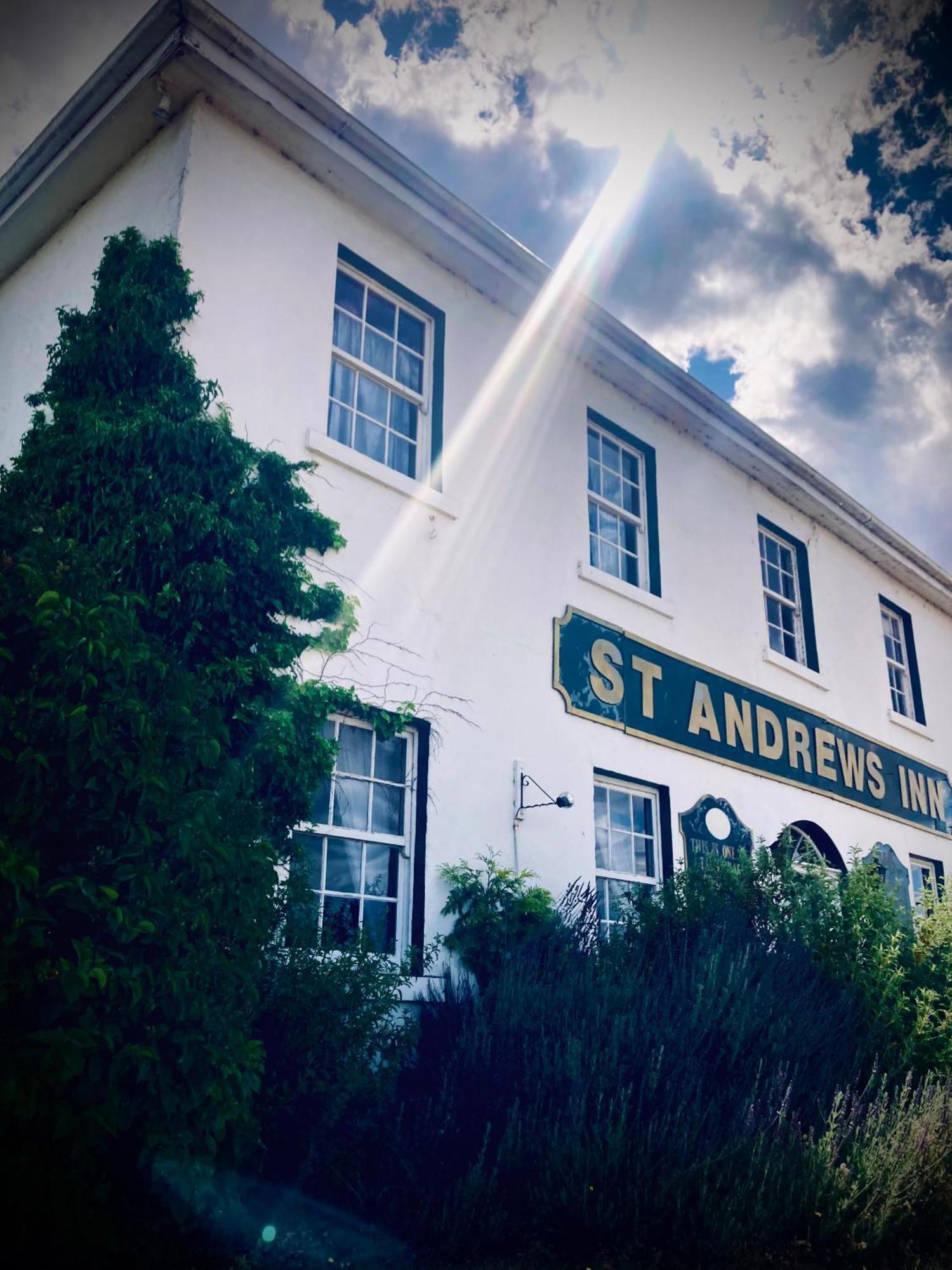 St Andrew'S Inn Conara Junction Exterior photo